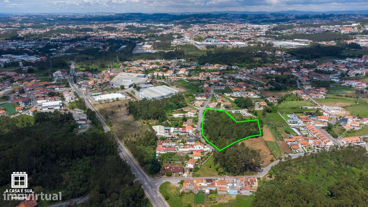 Terreno com 14 hectares em zona central de Rio Meão, S. M. Feira - Grande imagem: 2/19