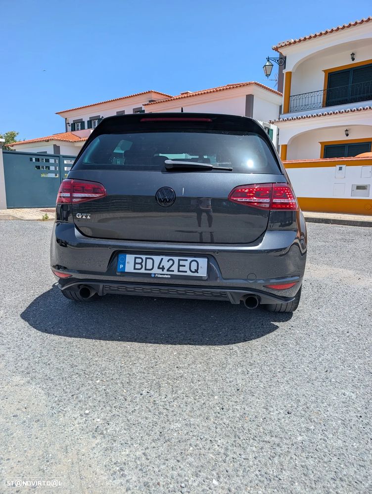 VW Golf GTI BlueMotion - 5
