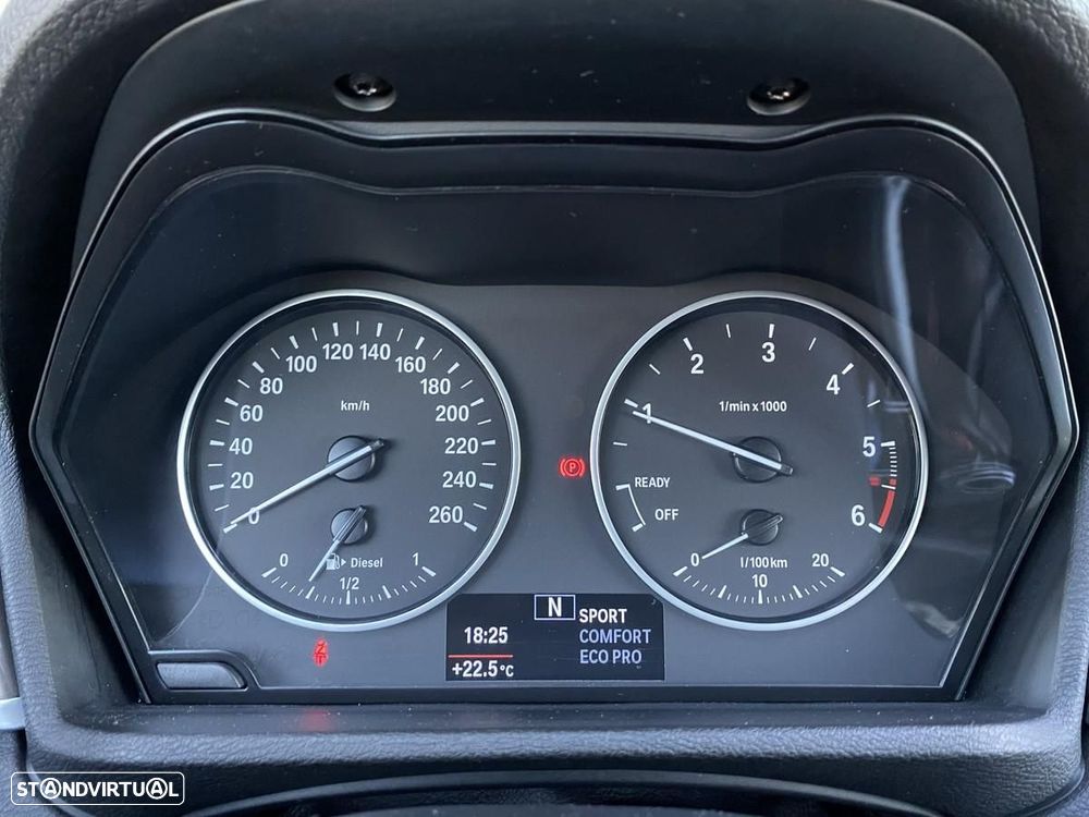 BMW X1 16 d sDrive Line xLine - 35