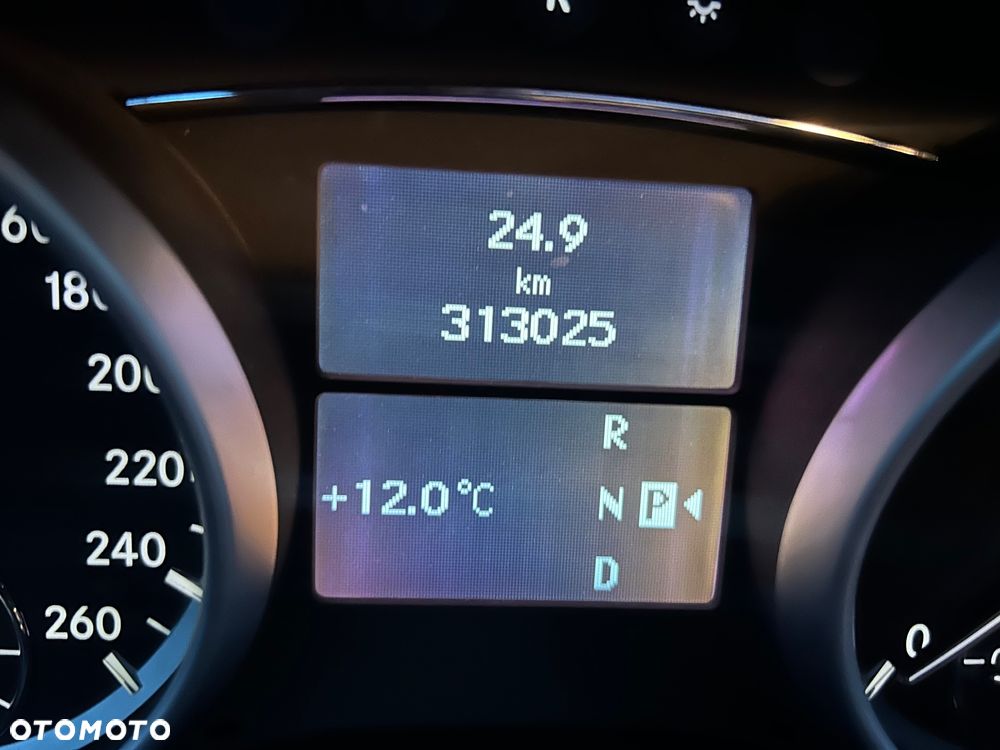 Mercedes-Benz Klasa R - 15