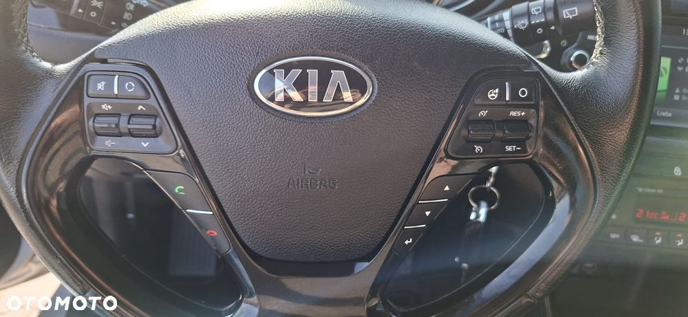 Kia Ceed 1.6 CRDi L - 17