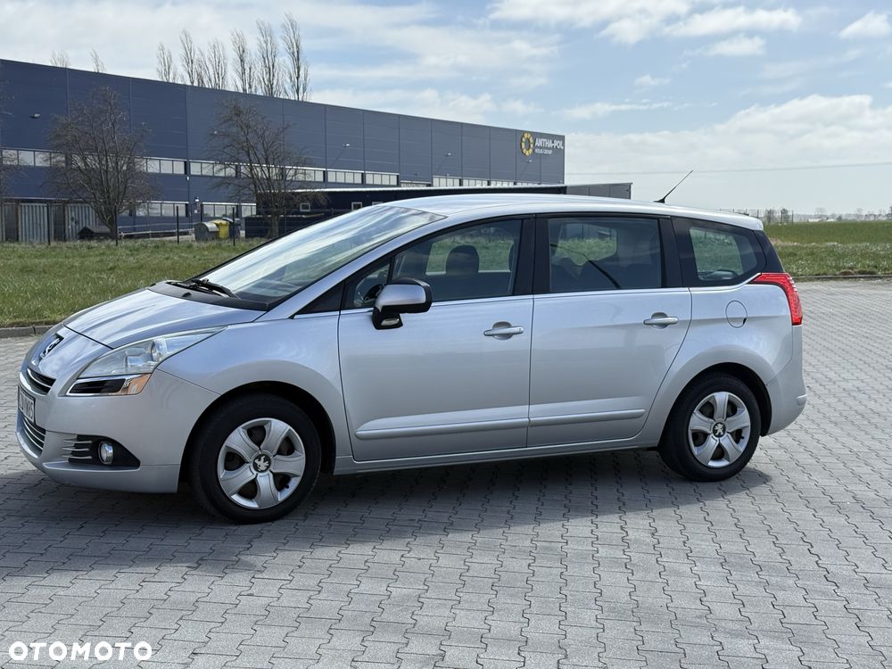 Peugeot 5008 - 2