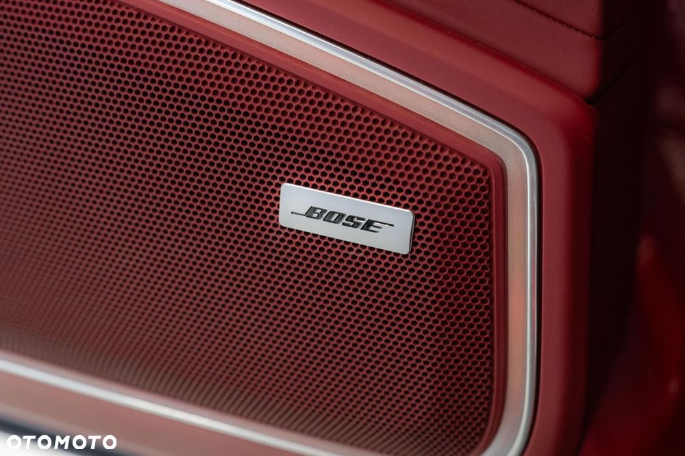 Porsche Panamera 4 E-Hybrid - 32
