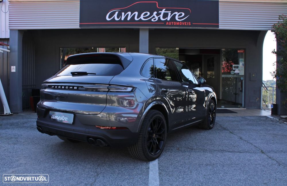 Porsche Cayenne S E-Hybrid Black Edition - 3