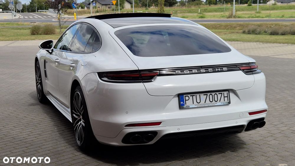 Porsche Panamera 4 E-Hybrid - 9