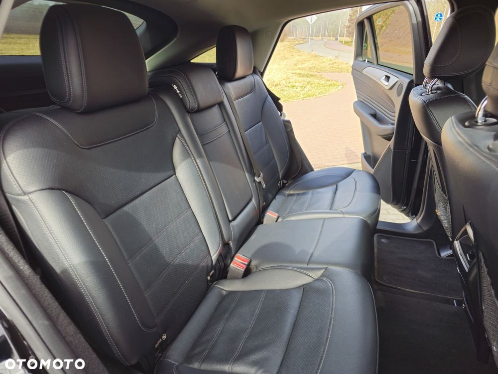 Mercedes-Benz GLE - 12