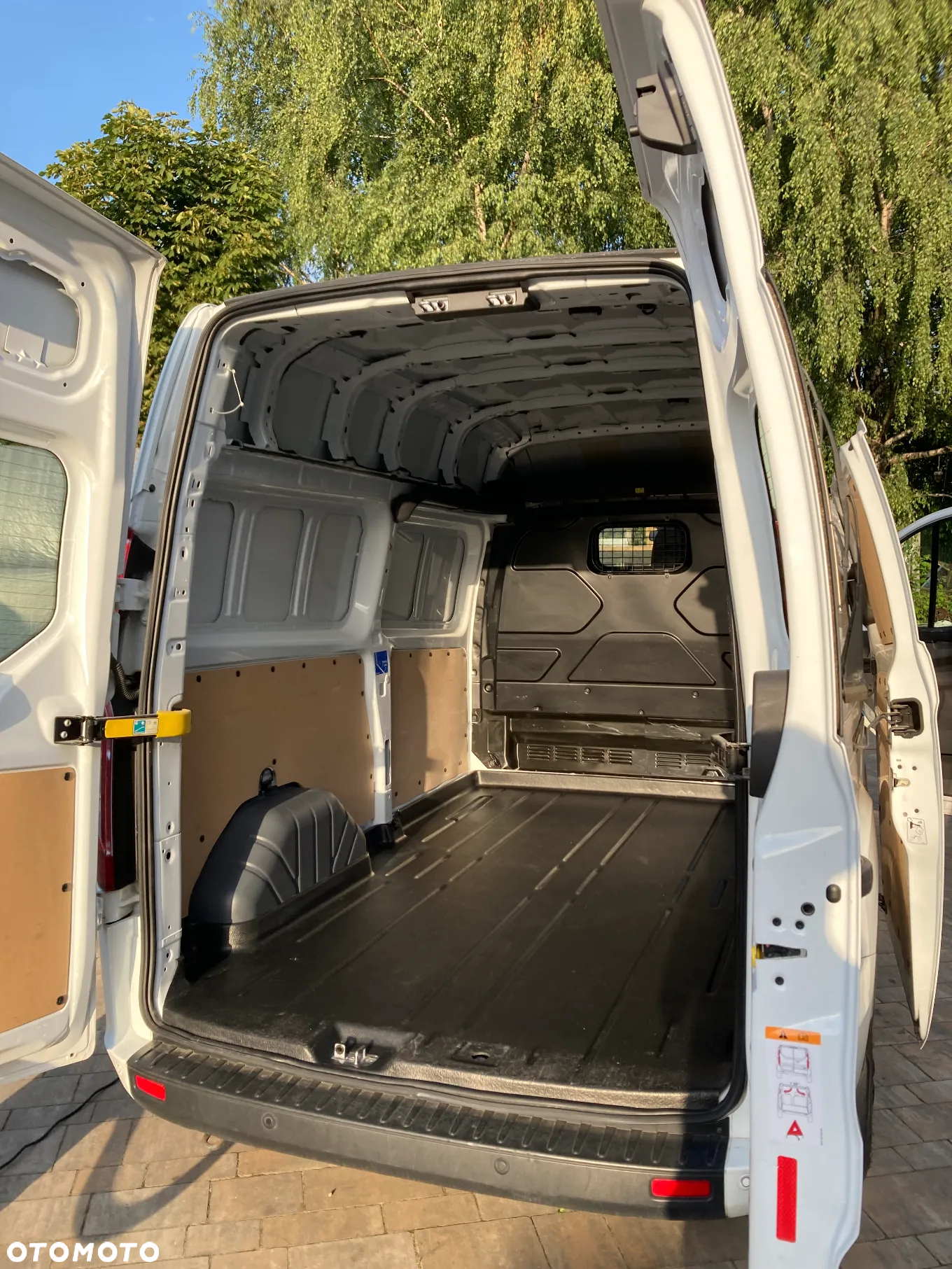Ford Transit Custom L2H2 - 14