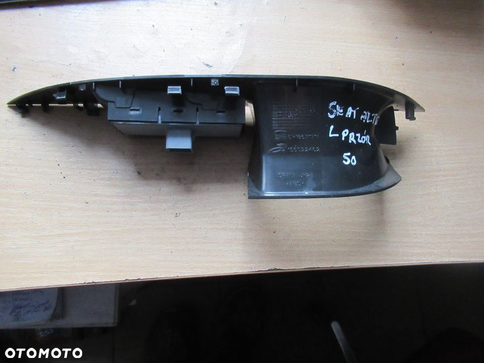 PRZEŁĄCZNIK SZYB SEAT ALTEA LEWY PRZÓD 5P1867171A  156022462 - 2