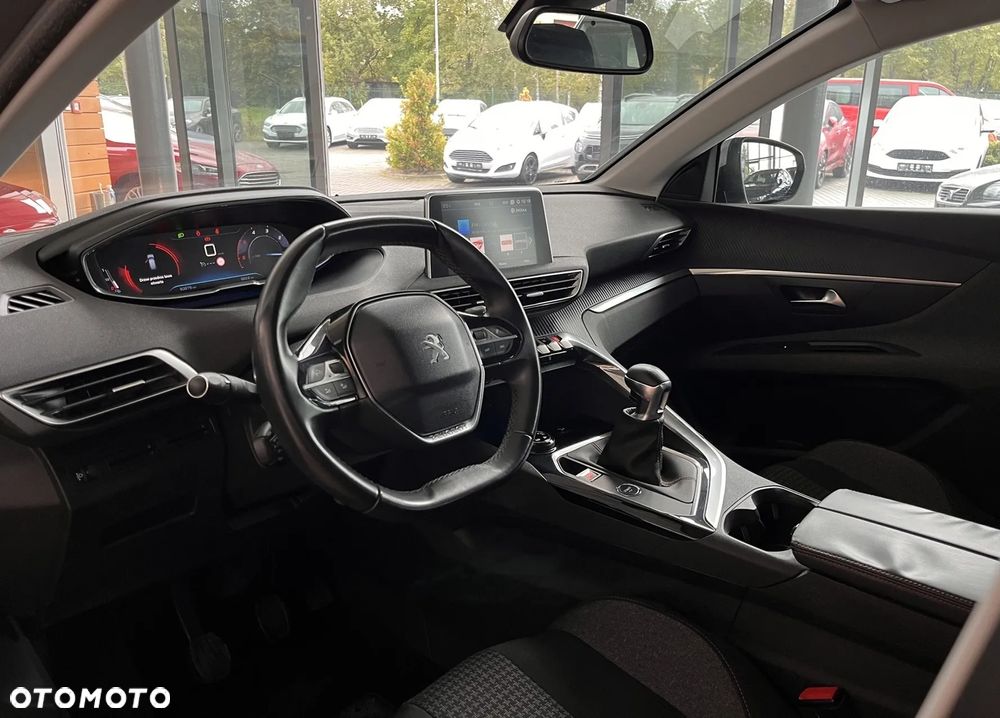 Peugeot 3008 1.5 BlueHDi Allure S&S - 10