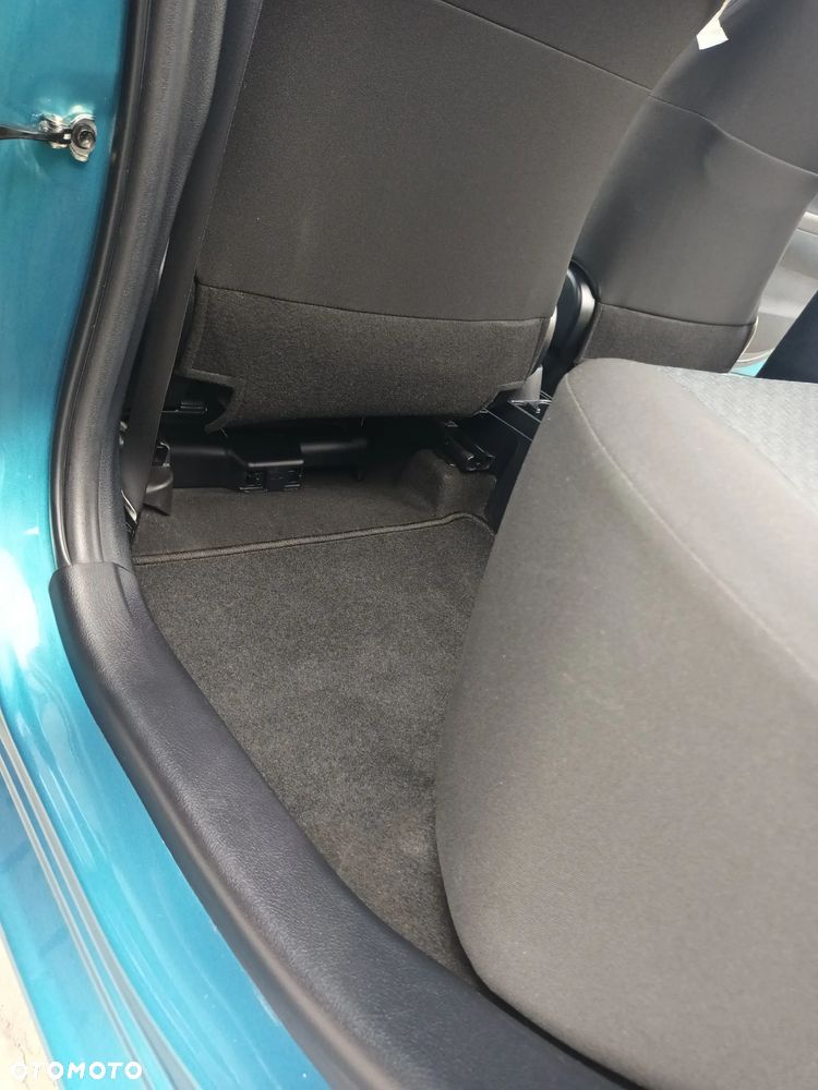 Toyota Yaris 1.33 VVT-i Executive - 33