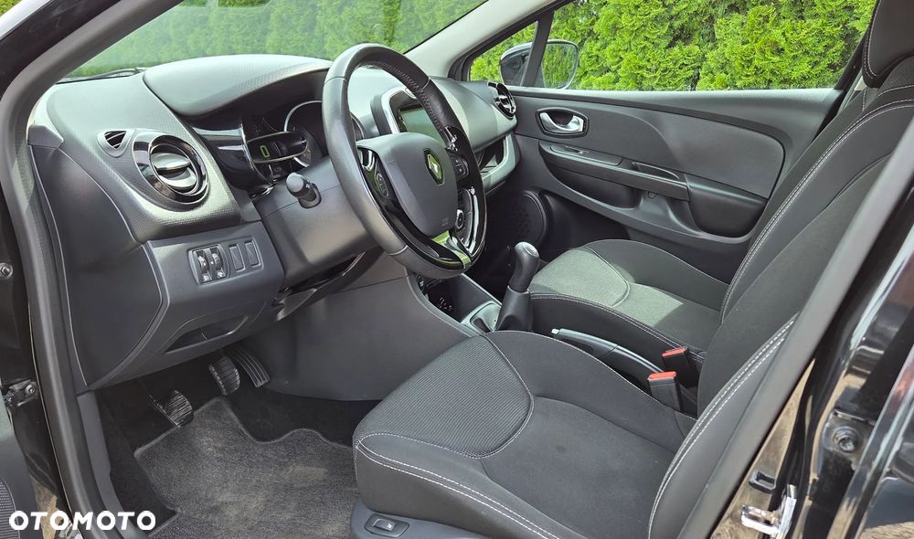 Renault Clio - 24