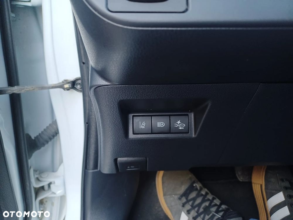 Toyota Yaris 1.5 VVT-i Selection - 25