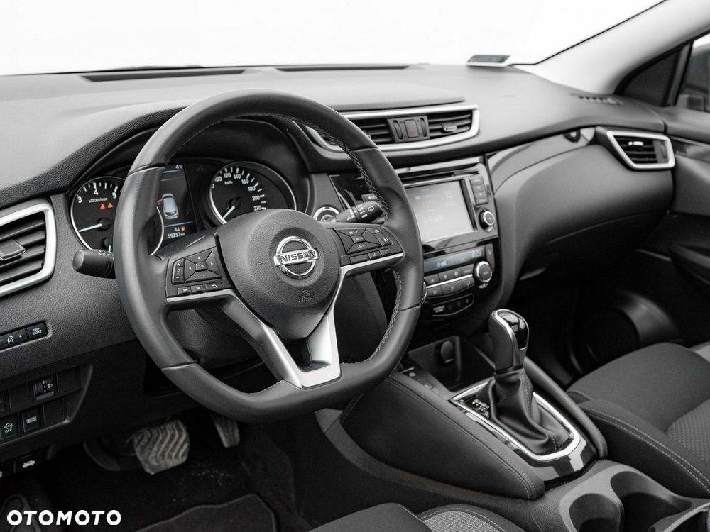 Nissan Qashqai 1.3 DIG-T N-Connecta DCT - 7
