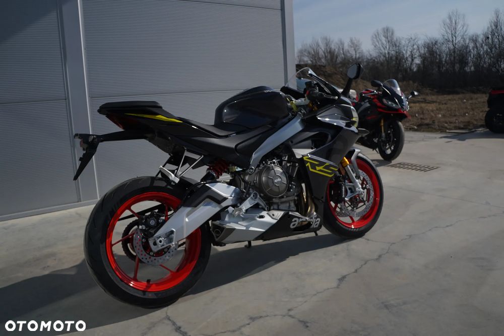 Aprilia RS - 8