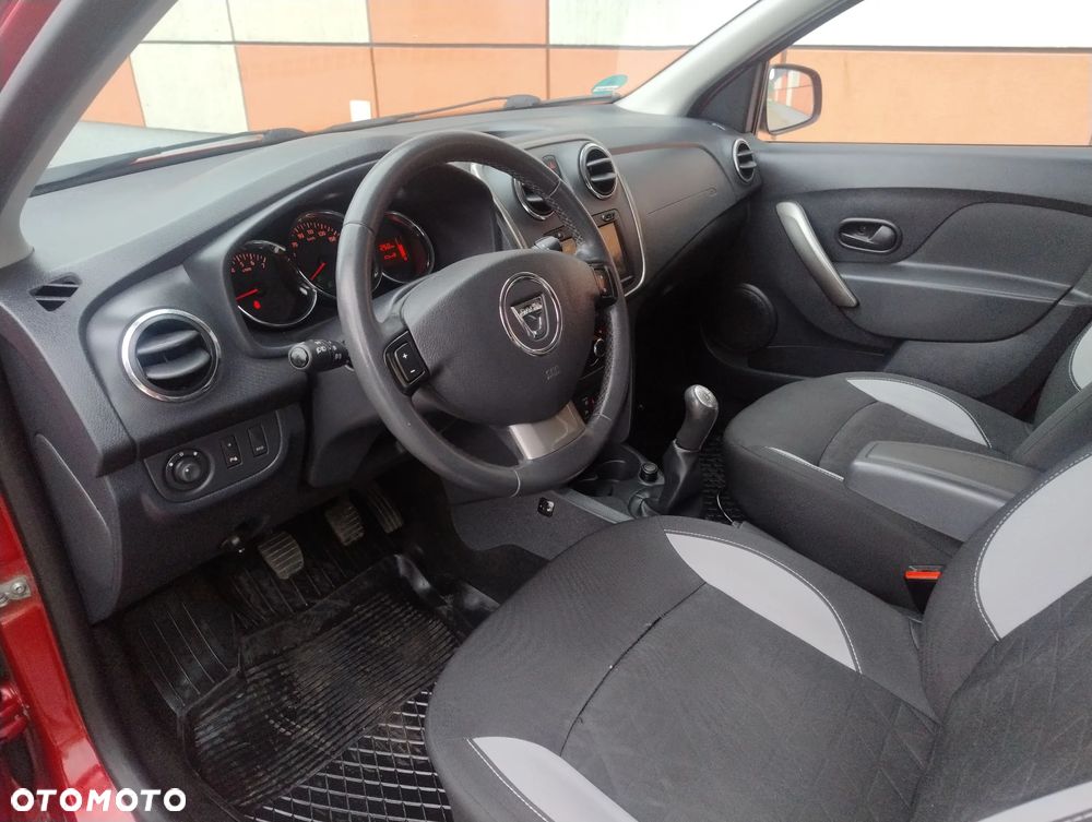 Dacia Sandero 0.9 TCe SL Celebration S&S - 8