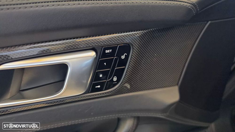 Porsche Panamera 4 S - 42