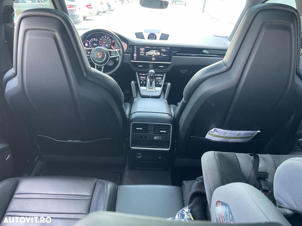 Porsche Cayenne Tiptronic S Platinum Edition - 40