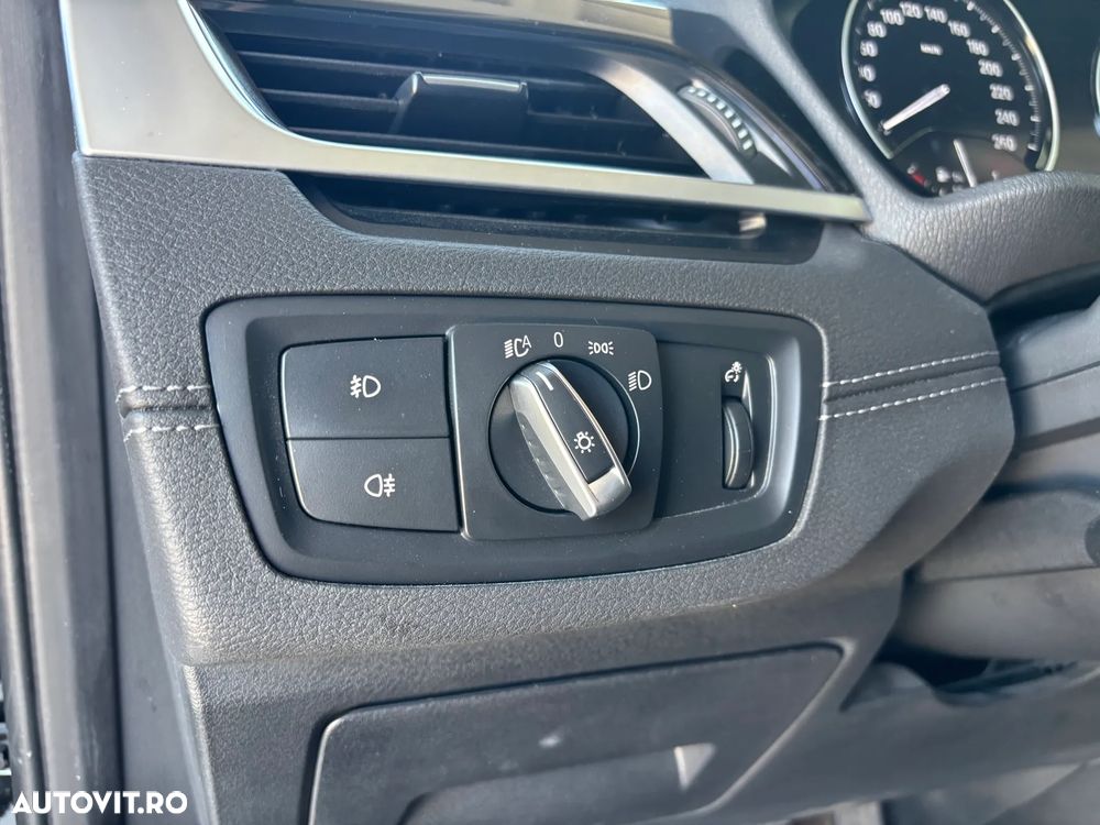 BMW X1 sDrive18d Aut. xLine - 17