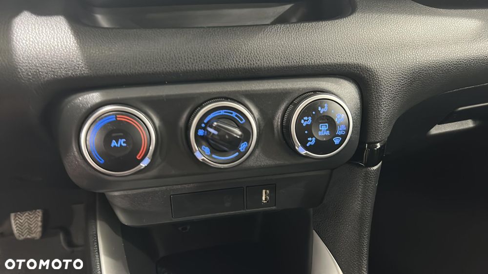 Toyota Yaris 1.5 Comfort - 22