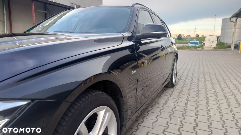 BMW Seria 3 330d Sport Line - 28