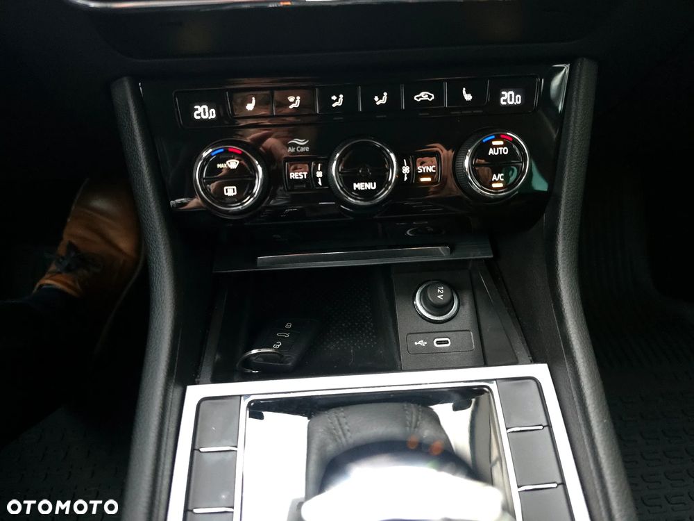 Skoda Superb 2.0 TDI SCR Ambition DSG - 40