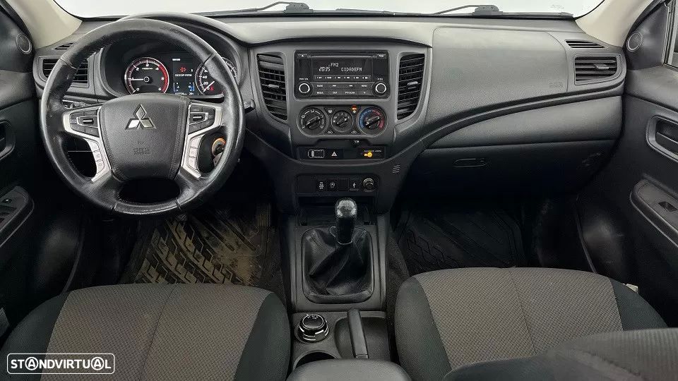 Mitsubishi L200 2.3 DI-D Strakar Space Cab Intense 4WD - 27