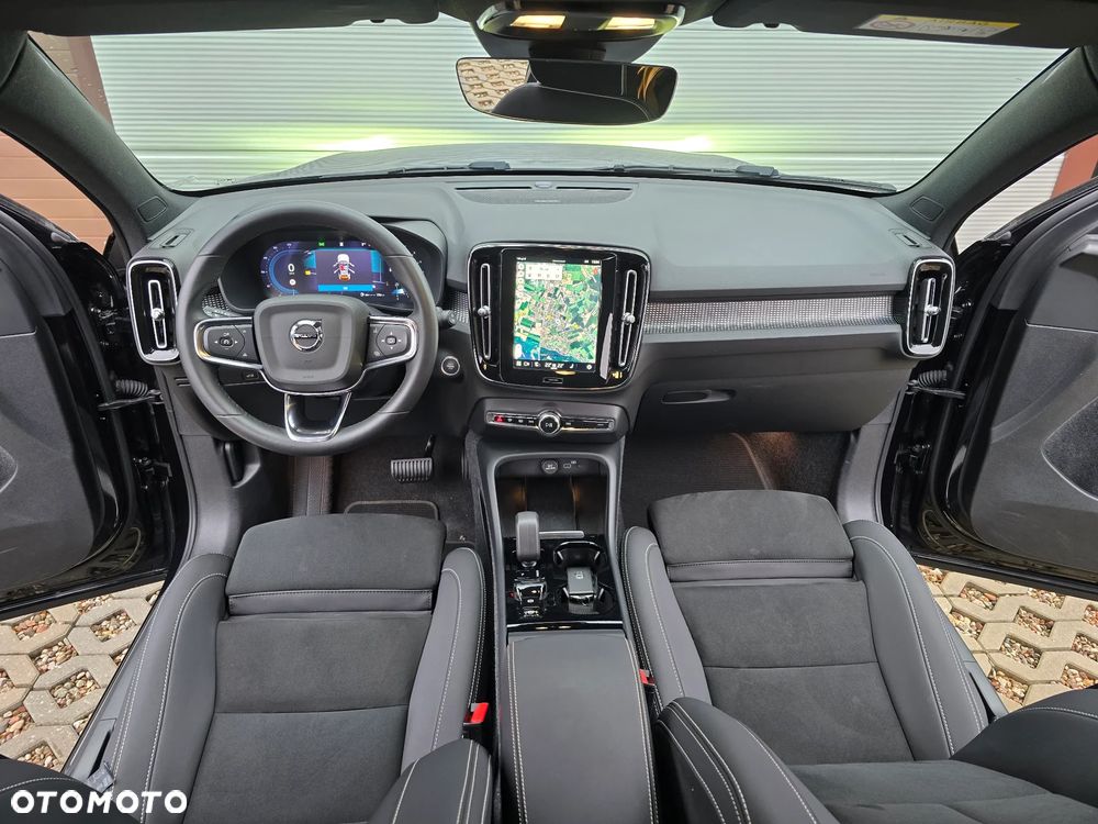 Volvo XC 40 B3 B DKG Plus Black Edition - 6