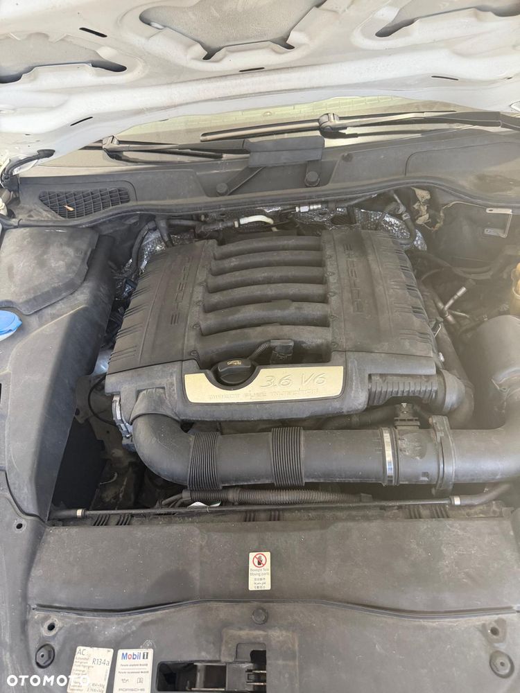 Porsche Cayenne - 15