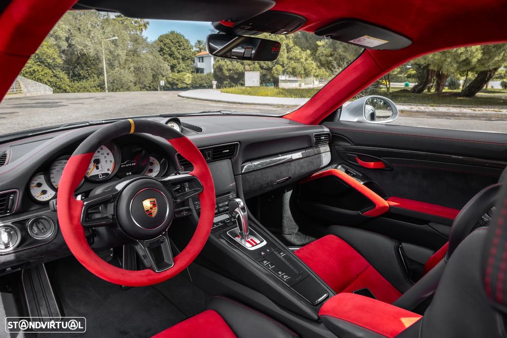 Porsche 911 (991) GT2 RS - 19