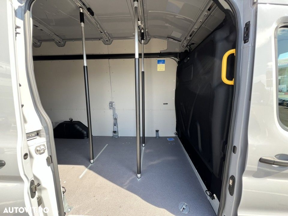Ford Transit - 17