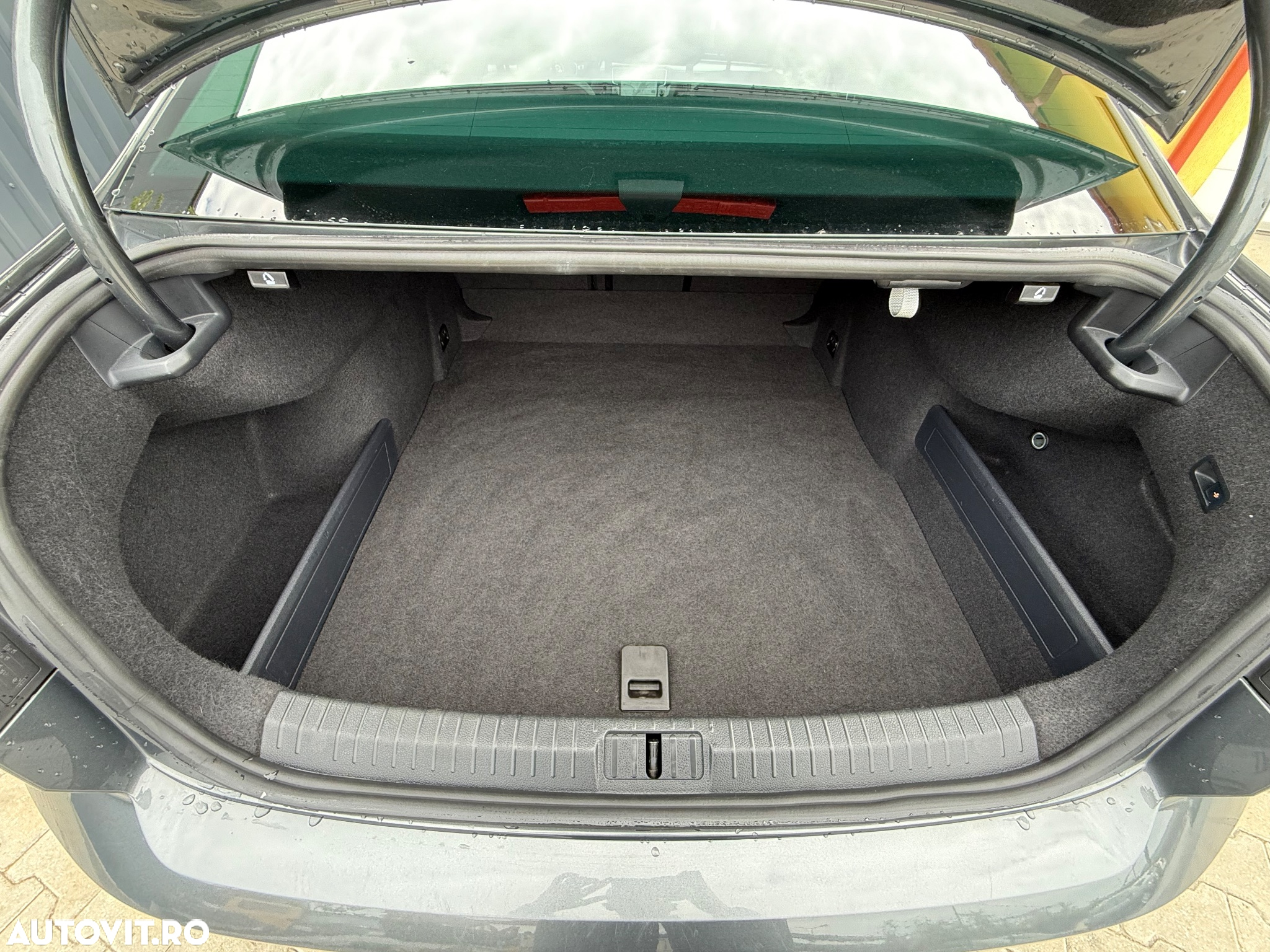 Volkswagen Passat 2.0 TDI DSG Highline - 26