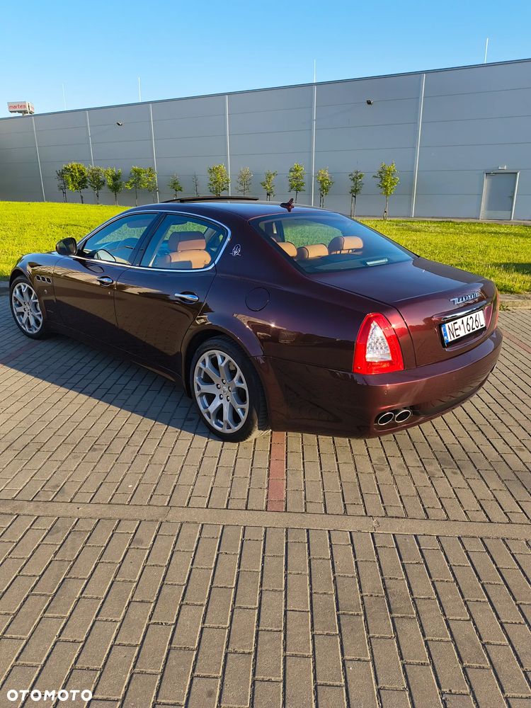 Maserati Quattroporte - 7