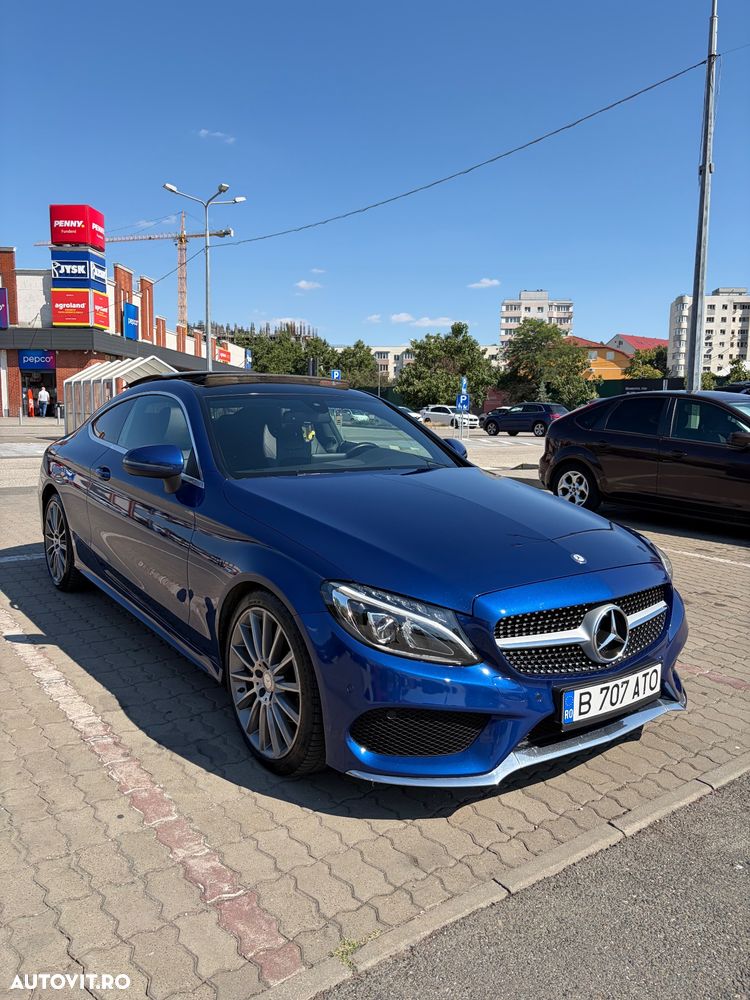 Mercedes-Benz C - 12