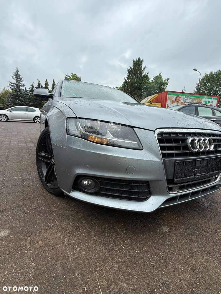Audi A4 Avant - 1