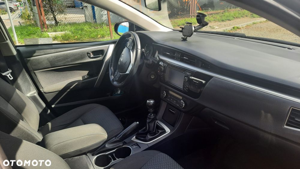 Toyota Corolla 1.6 Prestige - 11