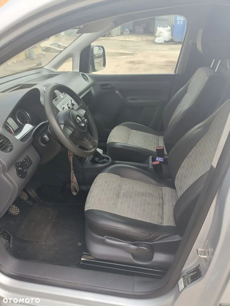Volkswagen Caddy Maxi - 6