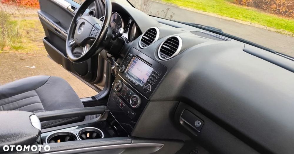 Mercedes-Benz ML - 36