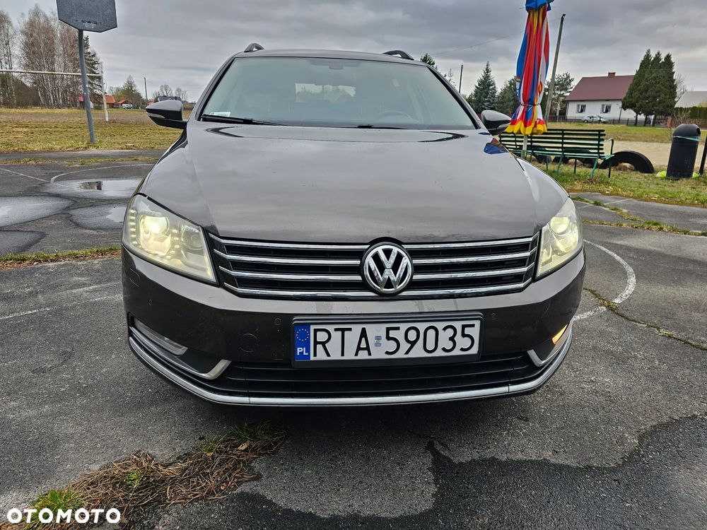 Volkswagen Passat 2.0 TDI Highline - 8