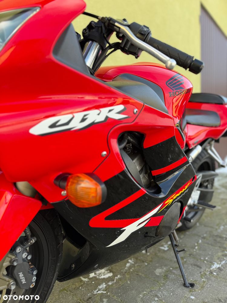 Honda CBR - 29