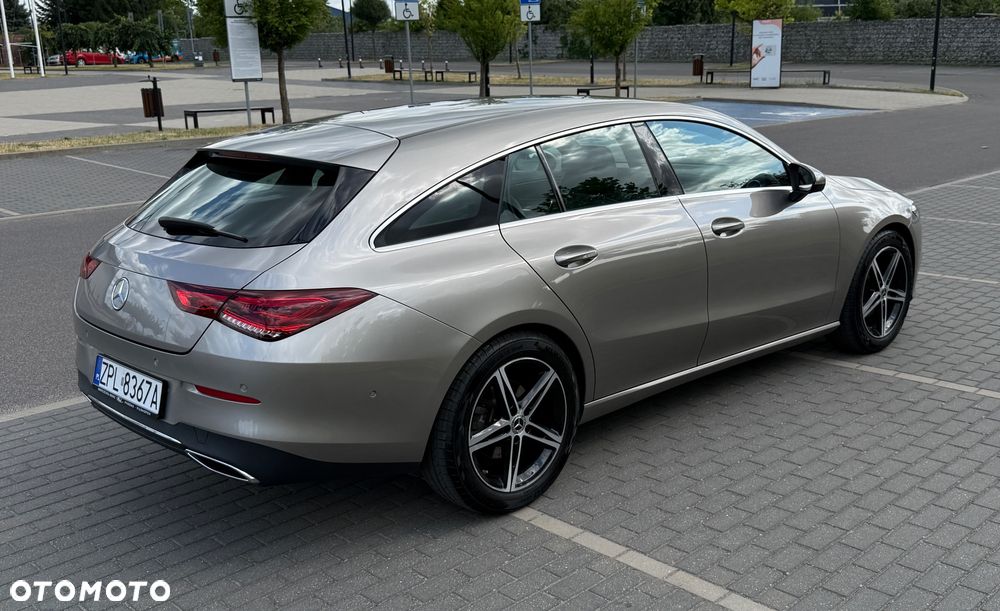 Mercedes-Benz CLA 180 - 4