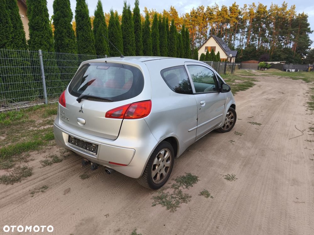 Mitsubishi Colt - 3