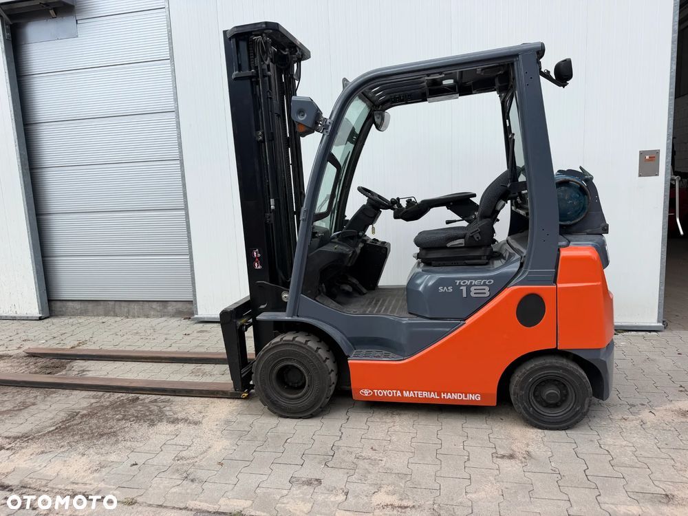 Toyota z nowej dostawy 30 szt wózków LPG DIESEL na stanie ponad 200szt Nowe i używane bezpośrednio od DEALERA tel. 789053484 - 2