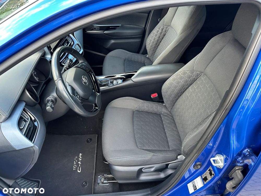 Toyota C-HR - 21