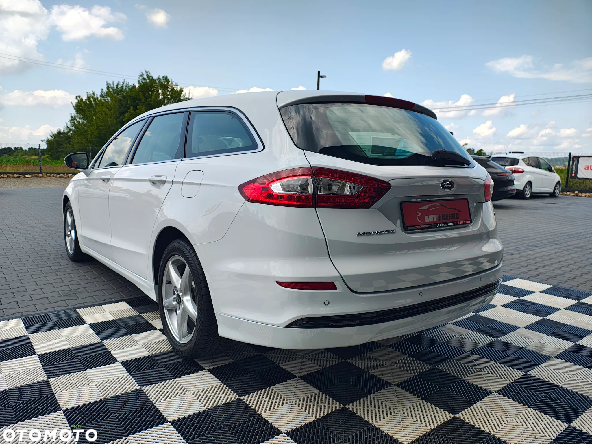 Ford Mondeo 1.5 TDCi Ambiente - 11