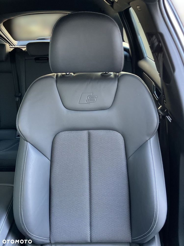 Audi A6 Avant - 16