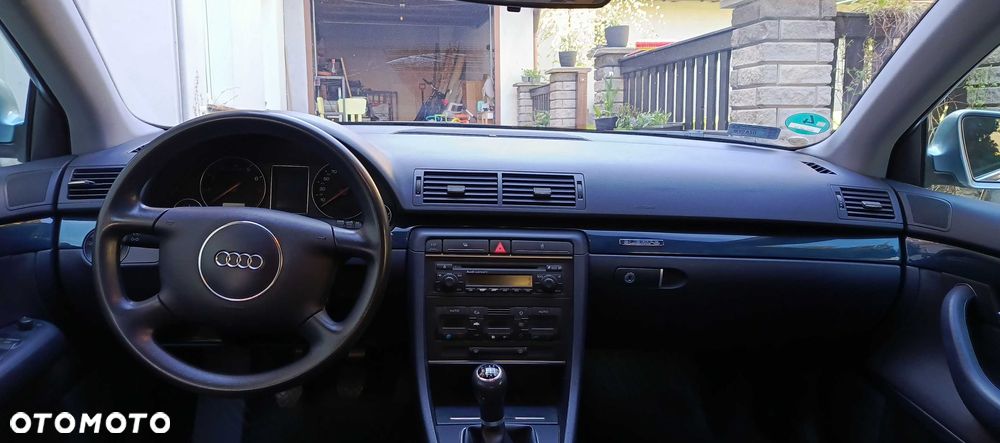 Audi A4 Avant - 4