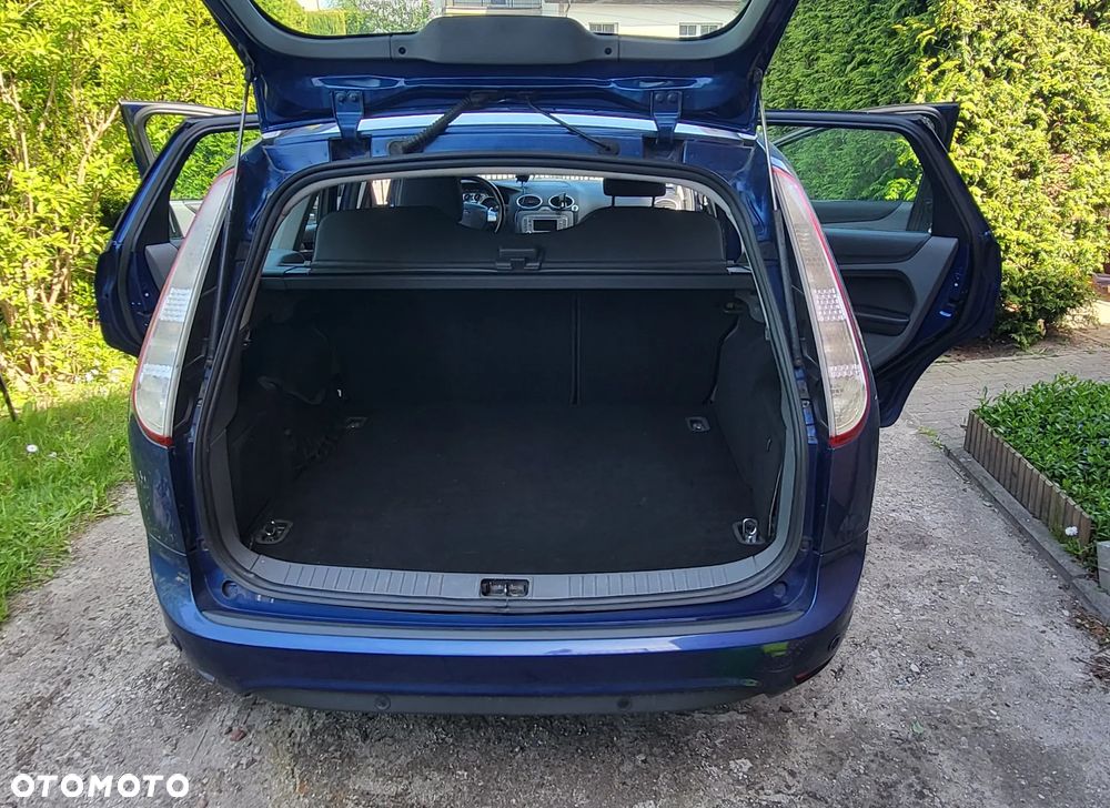 Ford Focus - 10