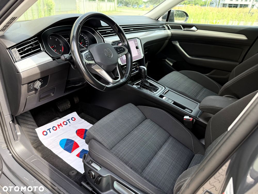 Volkswagen Passat 2.0 TDI SCR DSG Business - 13