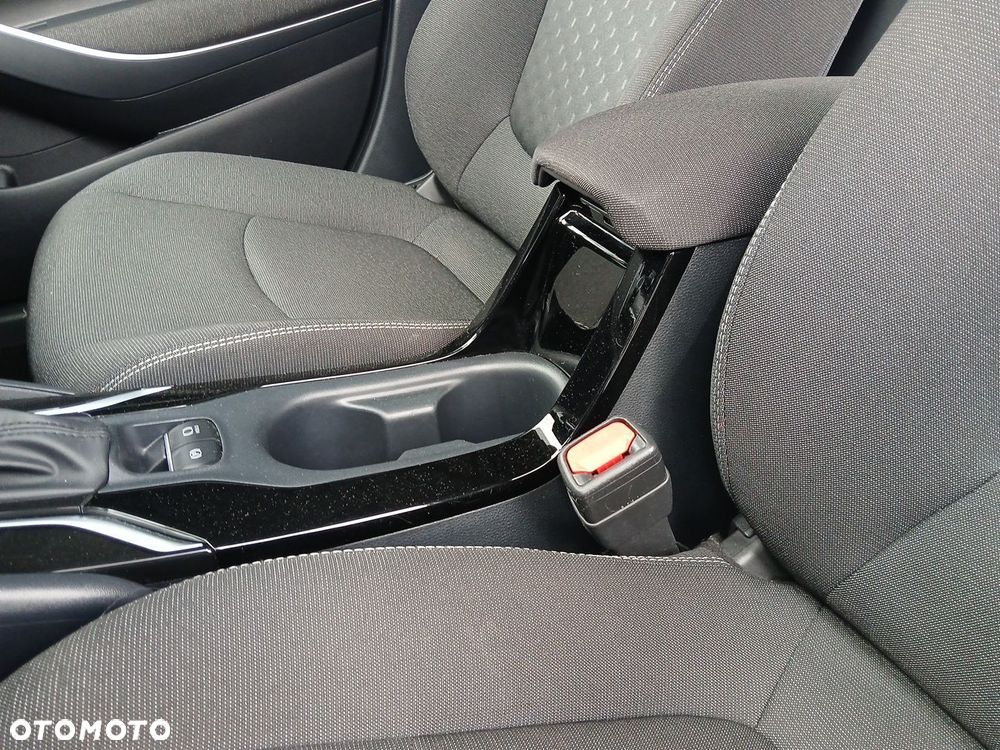 Toyota Corolla 1.8 Hybrid Comfort - 35