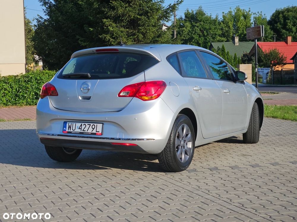 Opel Astra 1.6 CDTI Enjoy - 8